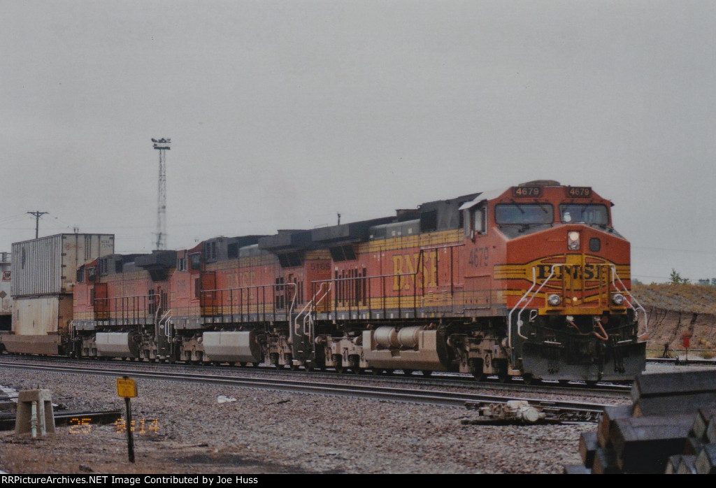 BNSF 4679 East